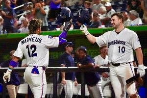 Image post by @bluewahoosbball on Instagram