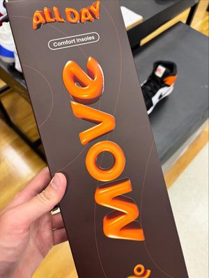 Image post by @moveinsoles on Instagram