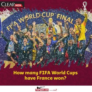 Image post by @thepaparefootball on Facebook