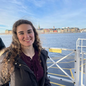 Image post by @thelbjschool on Instagram