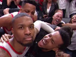 Image post by @trailblazers on Twitter