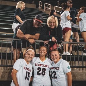 Image post by @stonybrookwlax on Instagram