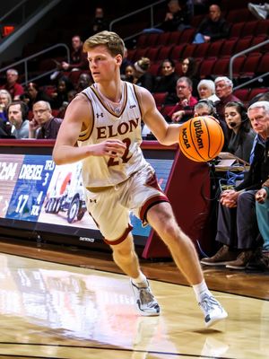 Image post by @elonmbasketball on Instagram