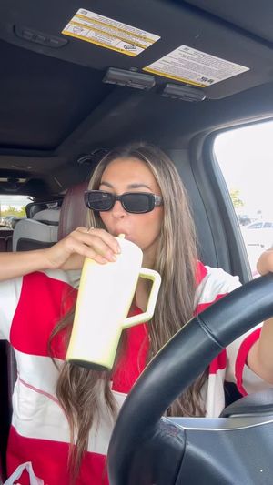 Video post by @sabrinanoellee on Instagram