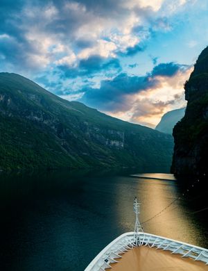 Image post by @kirstenalana on Instagram