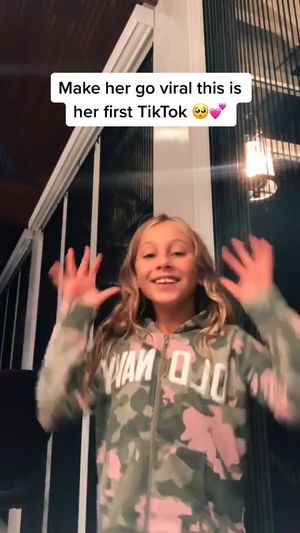 Video post by @arielledangelo on TikTok