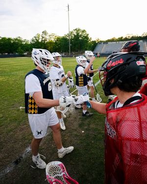 Image post by @midloboyslax on Instagram