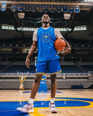 Image post by @pitt_mbb on Instagram