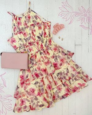 Image post by @shopatgrace on Facebook