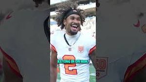 Video post by @yahoofantasy on YouTube