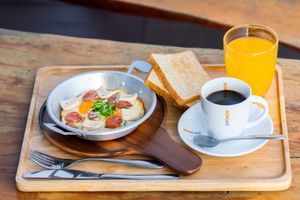 Image post by @vareecaferestaurant on Instagram