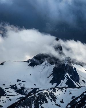 Image post by @whistlerblackcomb on Instagram