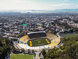 Image post by @cal_football on Instagram