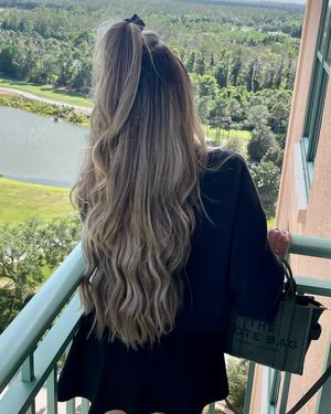 Image post by @srqhair on Instagram