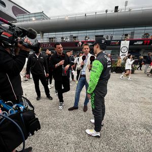 Image post by @alexbrundleracing on Instagram