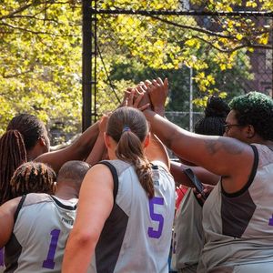 Image post by @ladieswhohoop on Instagram