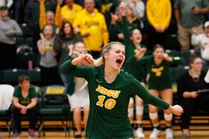 Image post by @NDSUvolleyball on Twitter