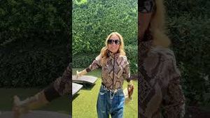 Video post by @shop.with.caroline on YouTube