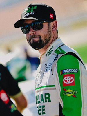 Image post by @erik_jones on Instagram