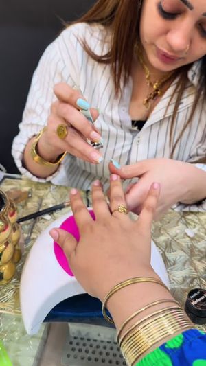 Video post by @hibamakeup on TikTok