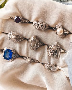 Image post by @maejeanvintage on Instagram