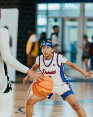 Image post by @nikegirlseybl on Instagram