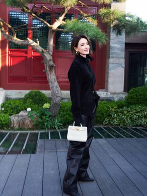 Image post by @ellehongkong on Instagram