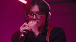 Video post by @88rising on YouTube