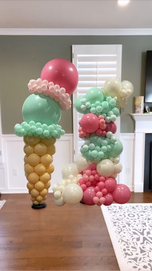 Image post by @balloons_by_victoria_dz on Instagram