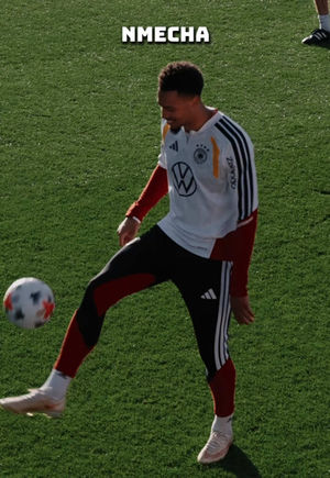 Video post by @dfb on TikTok
