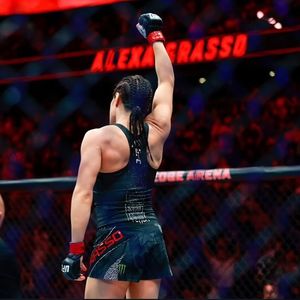 Image post by @alexa_grasso on Instagram