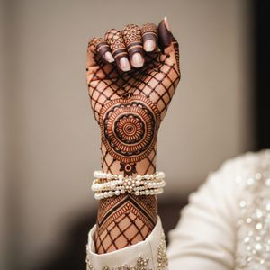 Image post by @mehndi_design4u on Instagram