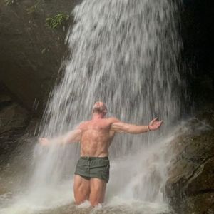 Image post by @thedorianyates on Instagram