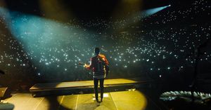 Image post by @therealjeremymckinnon on Instagram