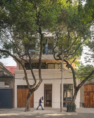 Image post by @bloqe.real.estate on Instagram