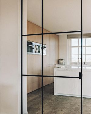 Image post by @aureliehemar on Instagram