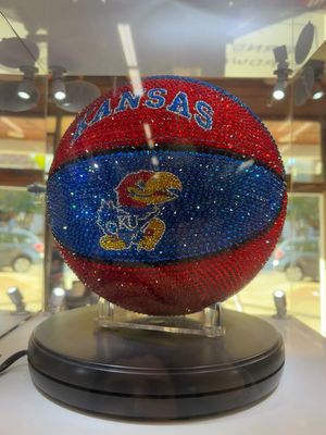 Image post by @jocksnitchku on Instagram