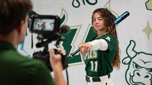 Image post by @USFSoftball on Twitter