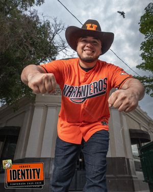 Image post by @clubnaranjeros on Instagram