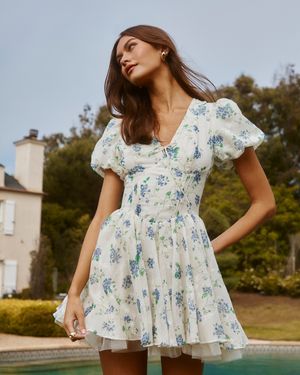 Image post by @dillards on Instagram