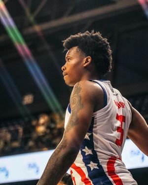 Image post by @sharpshott on Instagram