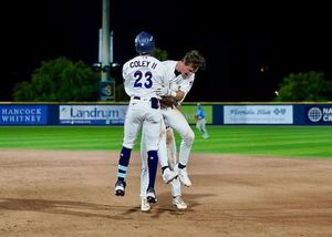 Image post by @bluewahoosbball on Instagram