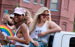 Image post by @youngexwives on Instagram