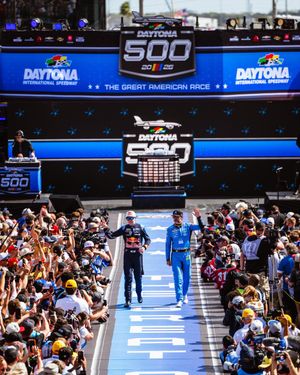 Image post by @NASCAR on Twitter