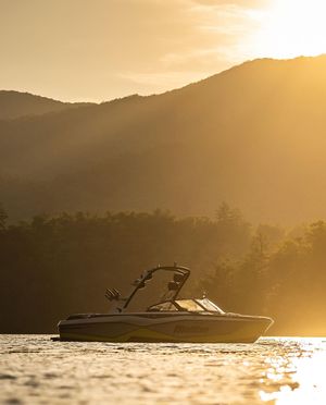 Image post by @malibuboats on Instagram
