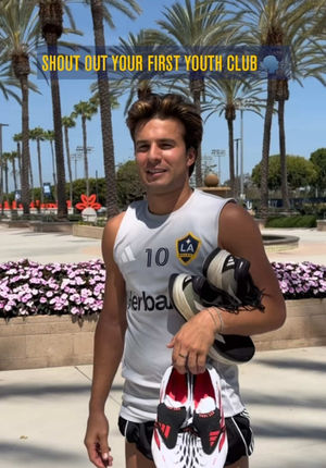 Video post by @lagalaxy on TikTok