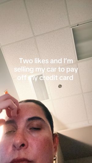 Video post by @hollylatiolais on TikTok