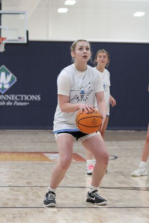 Image post by @goldcrownco on Instagram