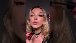 Video post by @shiseidousa on YouTube