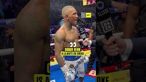 Video post by @daznboxing on YouTube